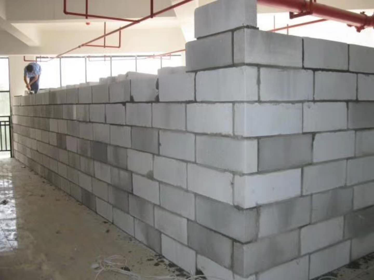 乌当蒸压加气混凝土砌块承重墙静力和抗震性能的研究