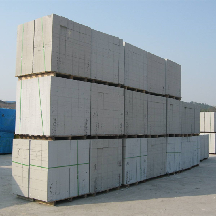 乌当宁波台州金华厂家：加气砼砌块墙与粘土砖墙造价比照分析